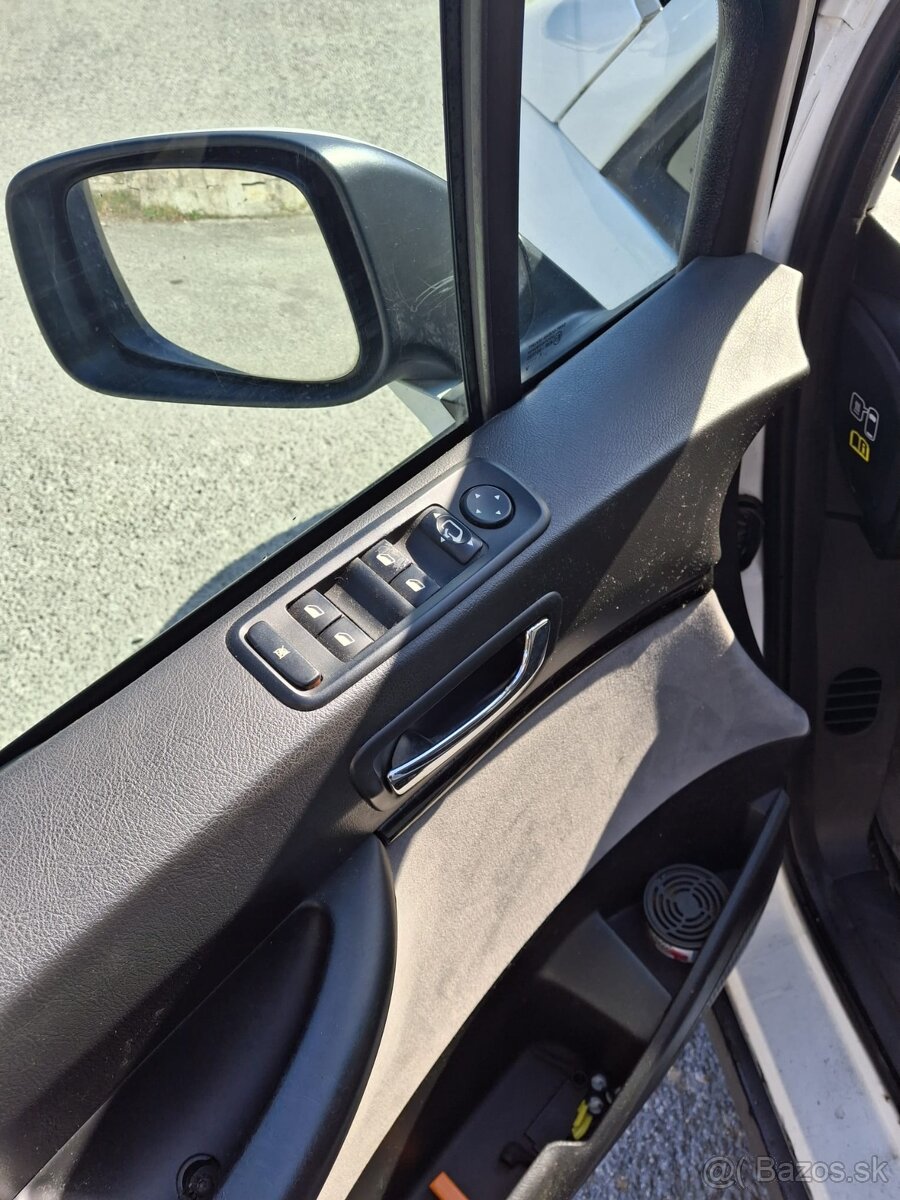 Predám citroen c8. - 10