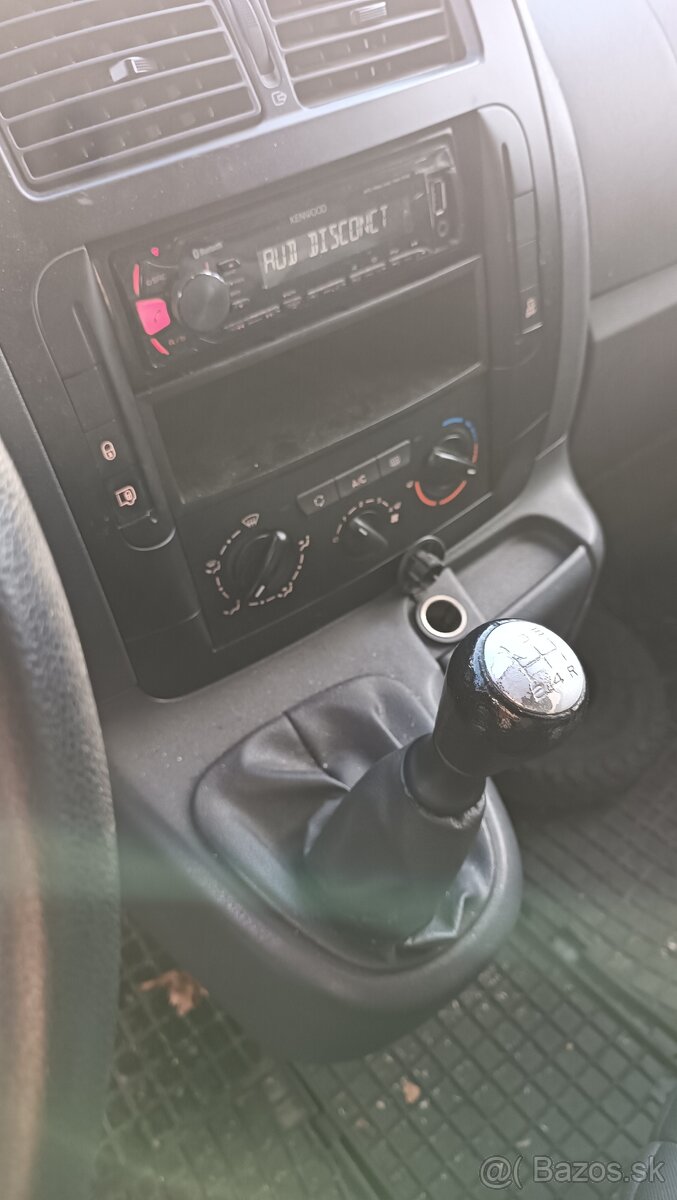 Citroën Jumpy 1,6Hdi Klima Koupeno v ČR 2015 - 10