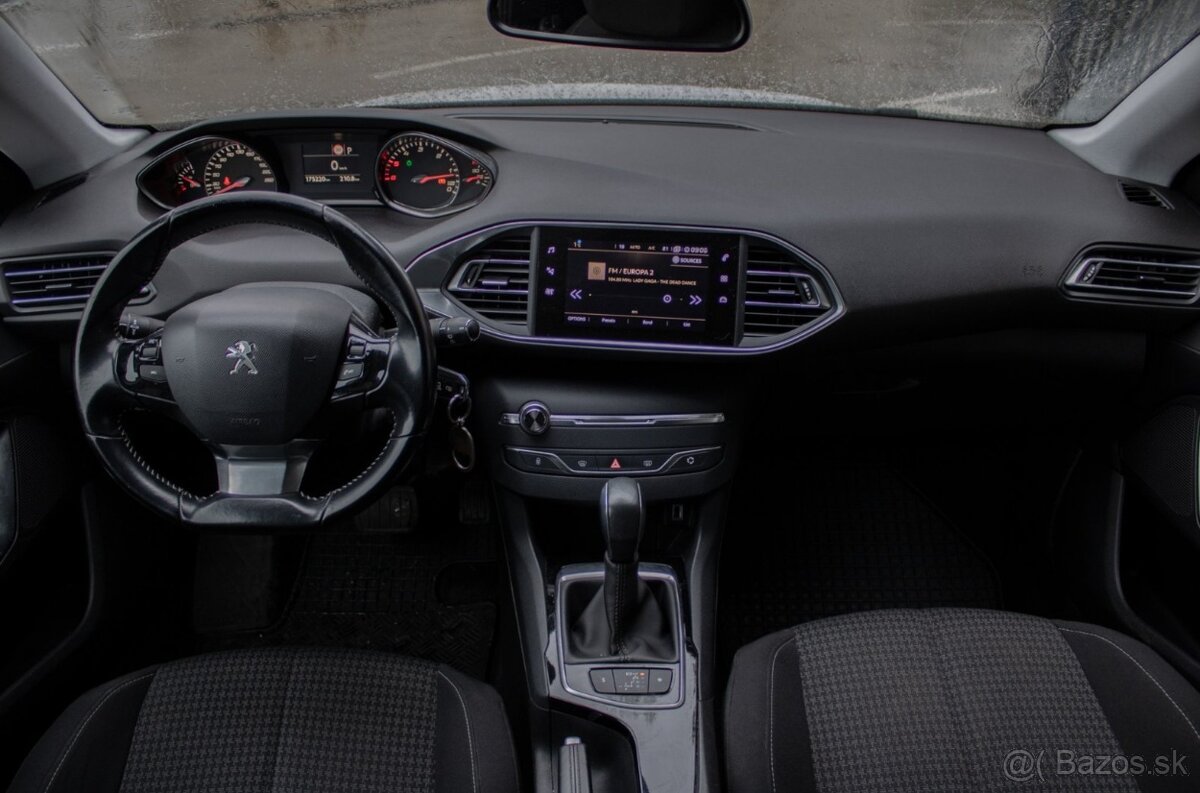 Peugeot 308 1.6HDi Allure 88kW - 10