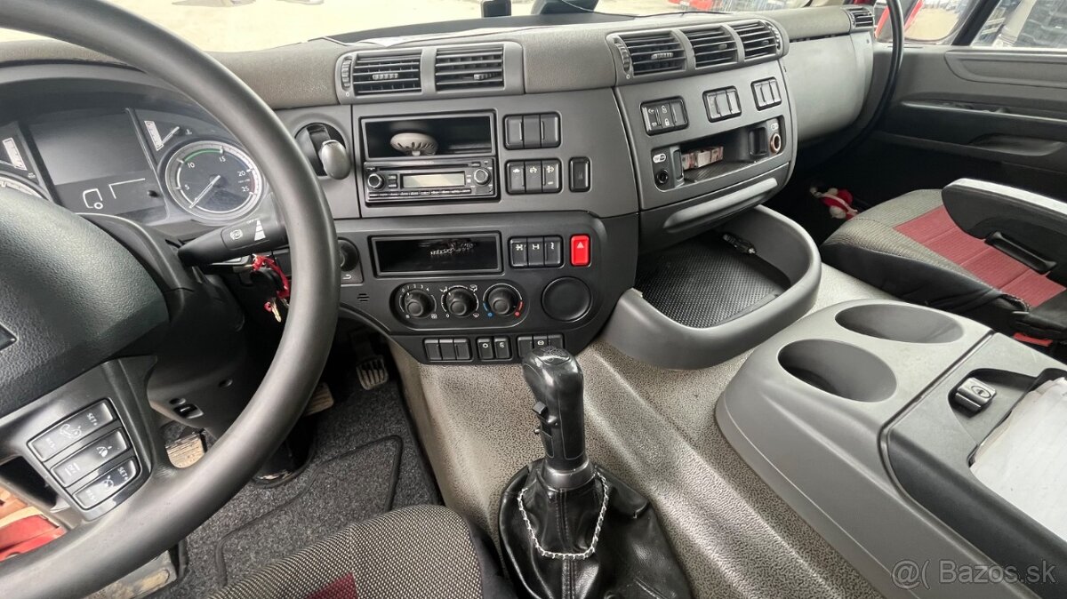 RA T 158 PHEONIX 8X8 RETARDÉR - 10