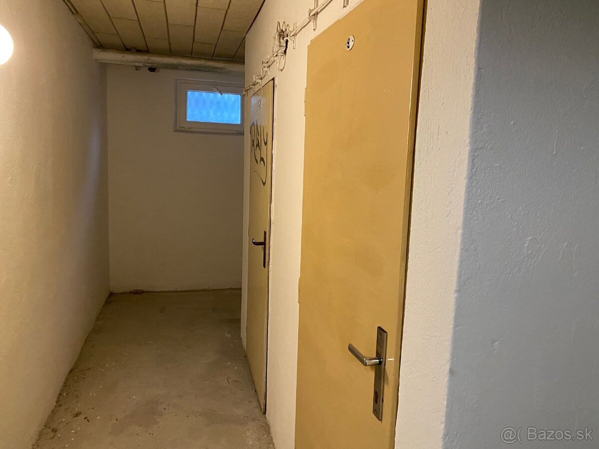 3-izbovy byt centrum, 2x balkón, Nové Mesto nad Váhom - 10