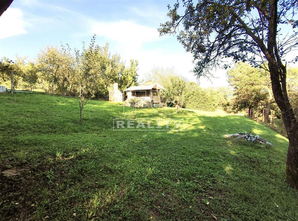 VÝHRADNE Pozemok s chatkou, Prešov, časť Kalvária, 950 m2 - 10