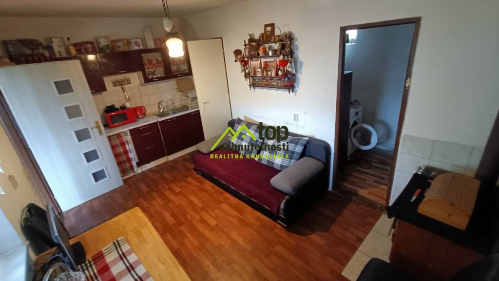 KOVARCE - 4 izbový rodinný dom s garážou - 10