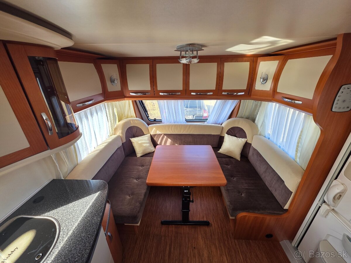 Obytný príves Hobby 560 WLU PRESTIGE - predstan - 10