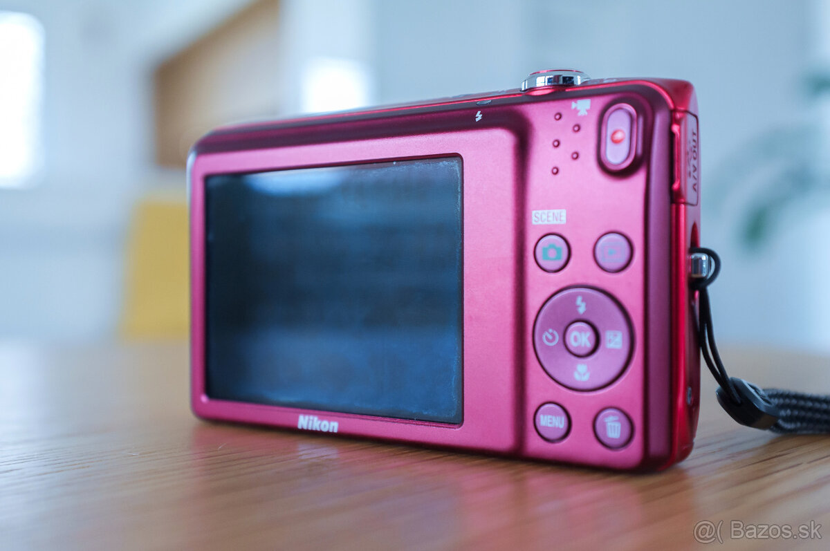 Nikon COOLPIX S3400 červený - 10