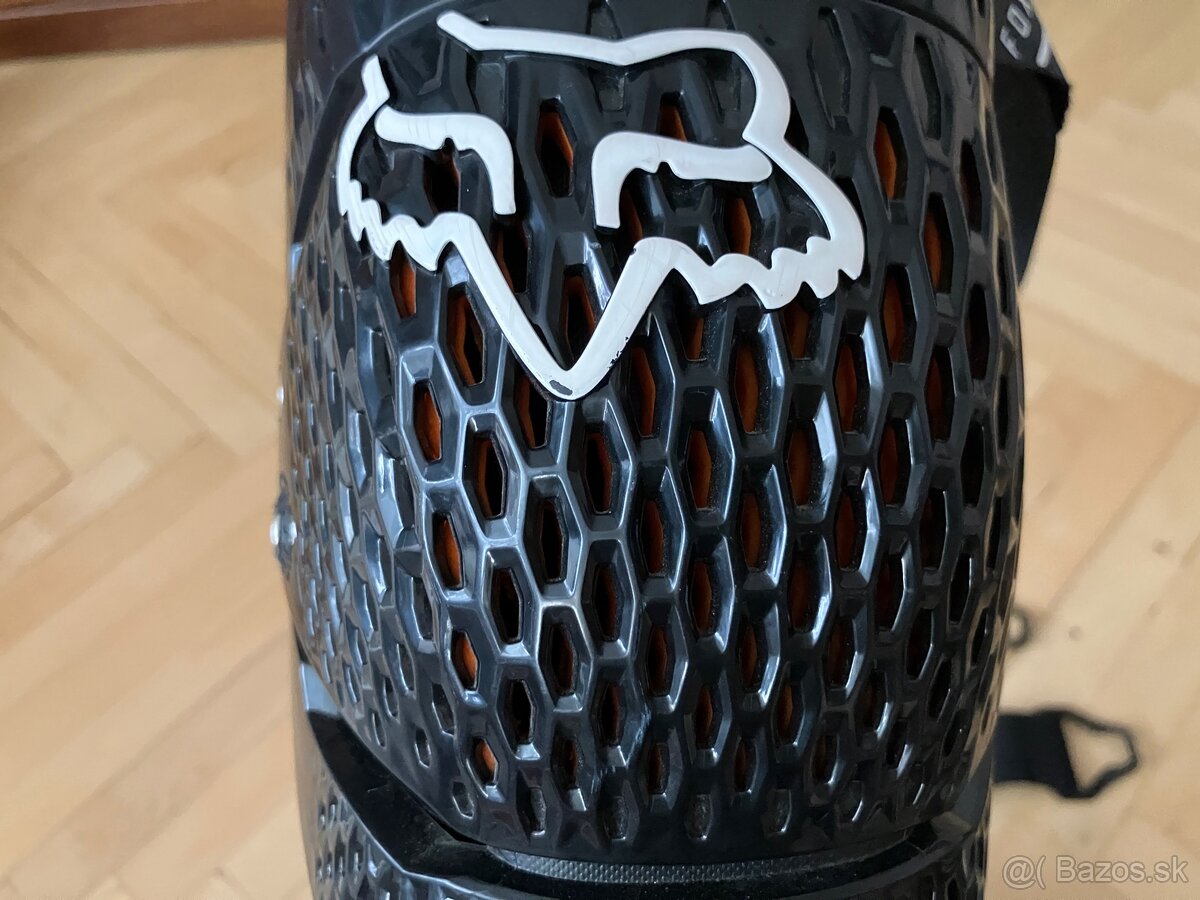 FOX chrániče kolien TITAN PRO D3O black - 10