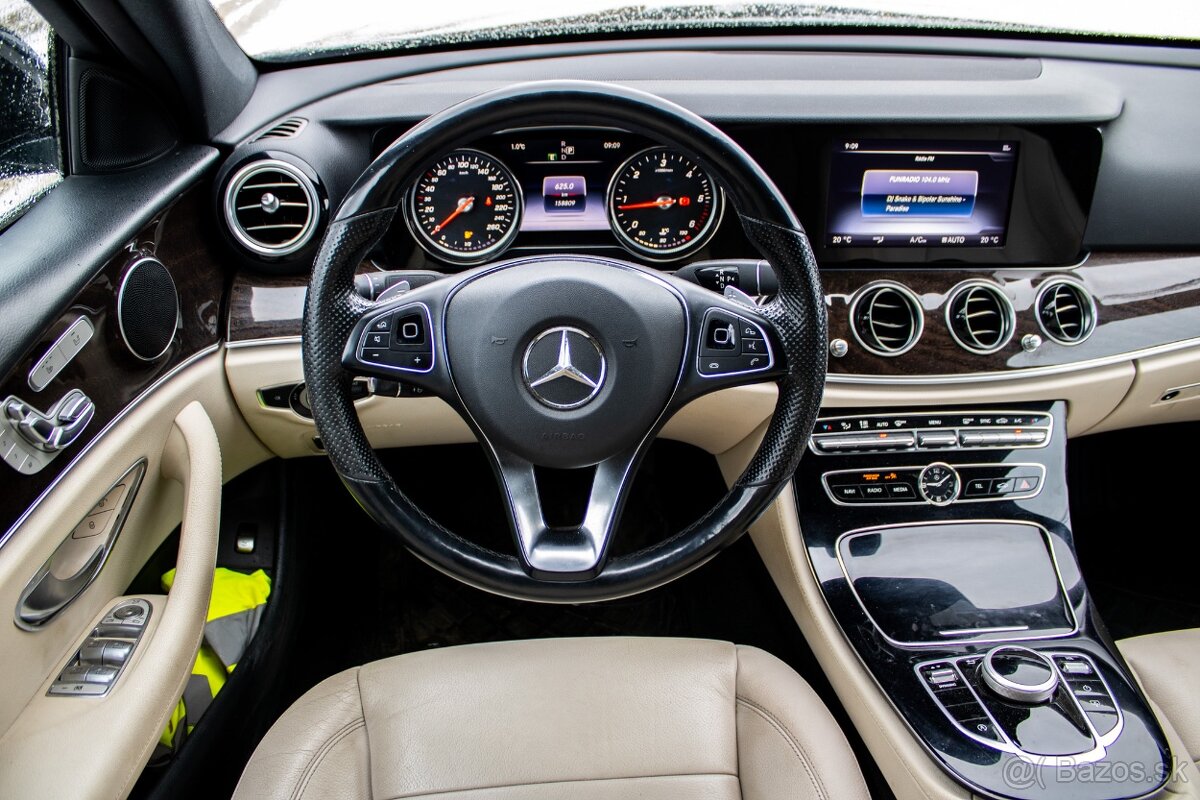 Mercedes-Benz E trieda Sedan 220 d 4MATIC - 10