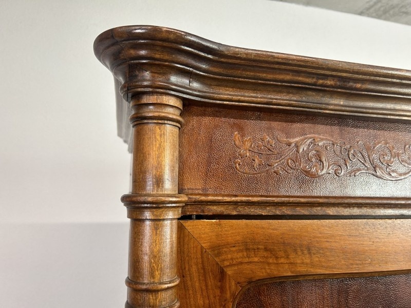 Dvojdverová šatníková skriňa so zrkadlom J&J - 10