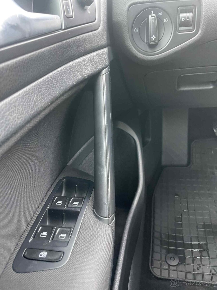 Volkswagen Golf 1.2 TSI 85k Comfortline - 10