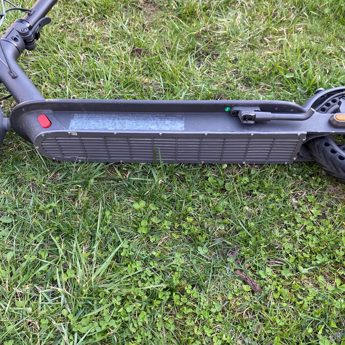 Predám – Xiaomi Mi Electric Scooter Essential - 10