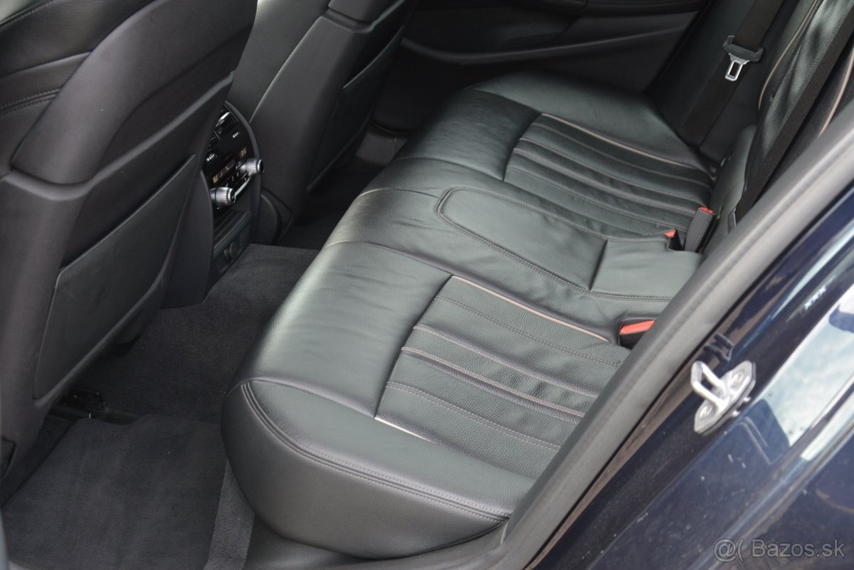 BMW rad 5 Touring 2019 3.00 D 540x drive - 10