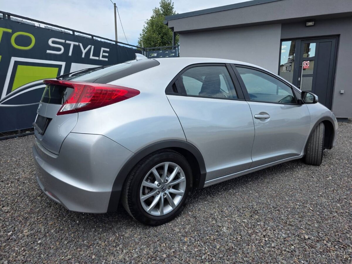 Honda Civic 1.4 i-VTEC Comfort - 10