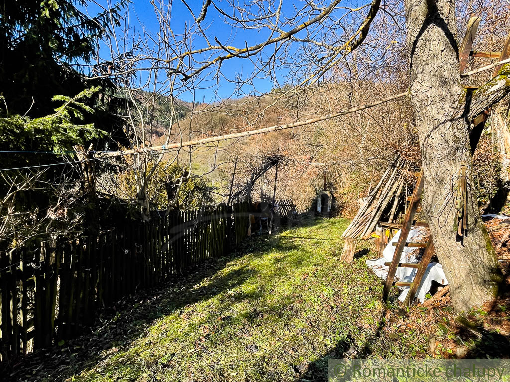 Pôvodný banícky dom s rozľahlým pozemkom – Banská Hodruša - 10