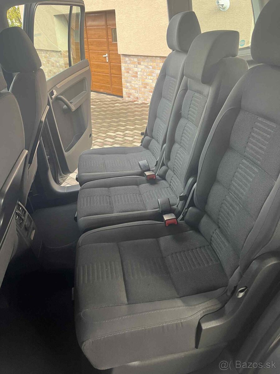 VW TOURAN 2.0 TDI - 10