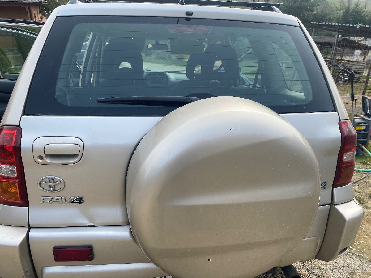 Predám Toyota Rav4 4x4 - 10