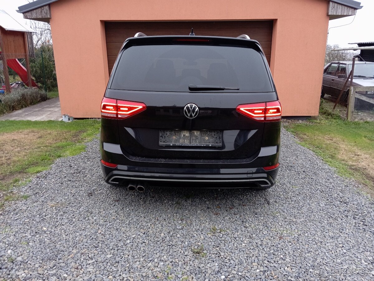 VW Touran R-Line, 7 místný DSG - 10