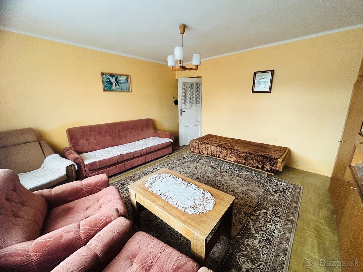 REZERVOVANÉ Na predaj rodinný dom v obci Nacina Ves - 10