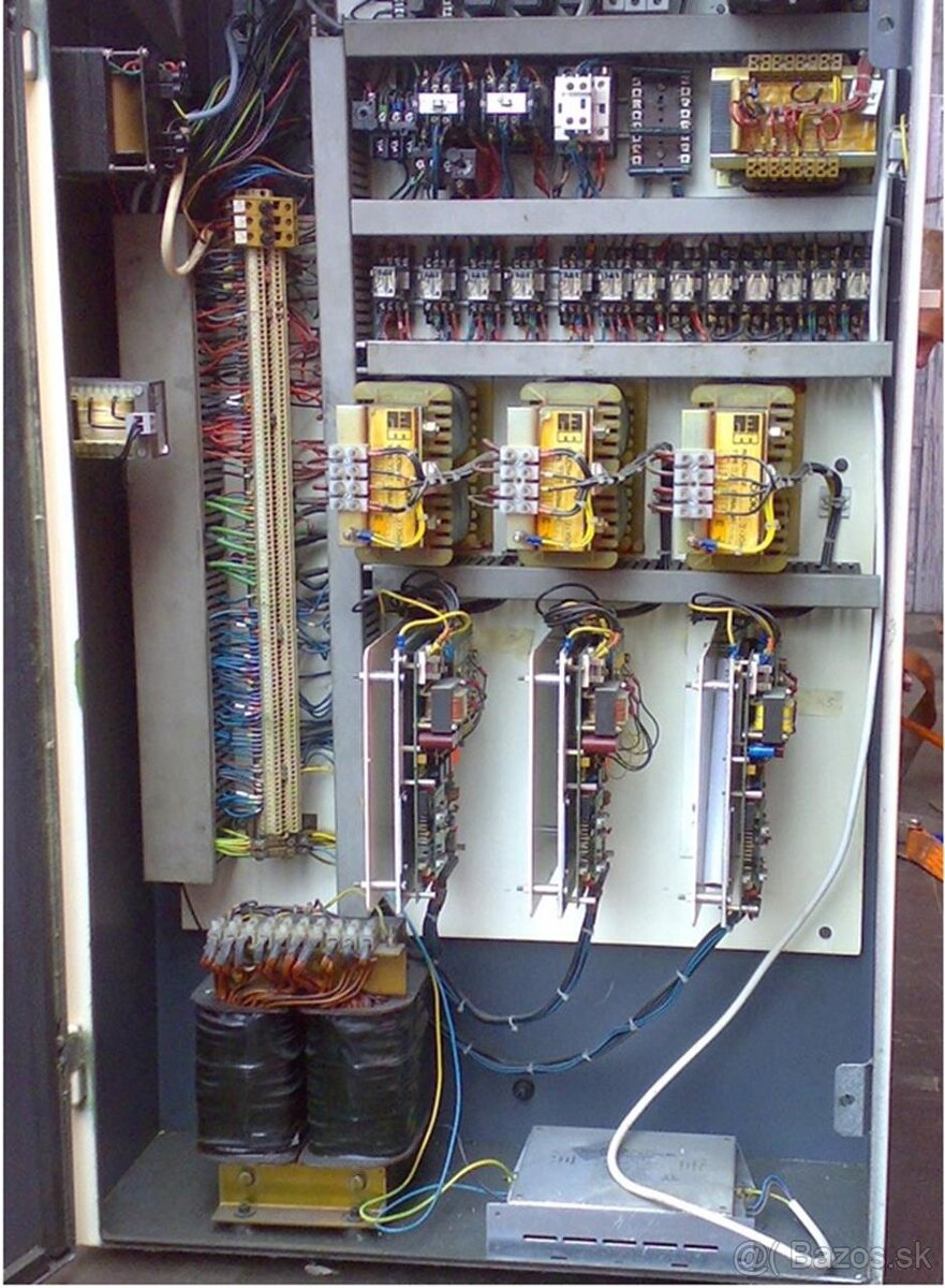 CNC vert. frézka BRIDGEPORT Series II Interact 2 (4035) - 10