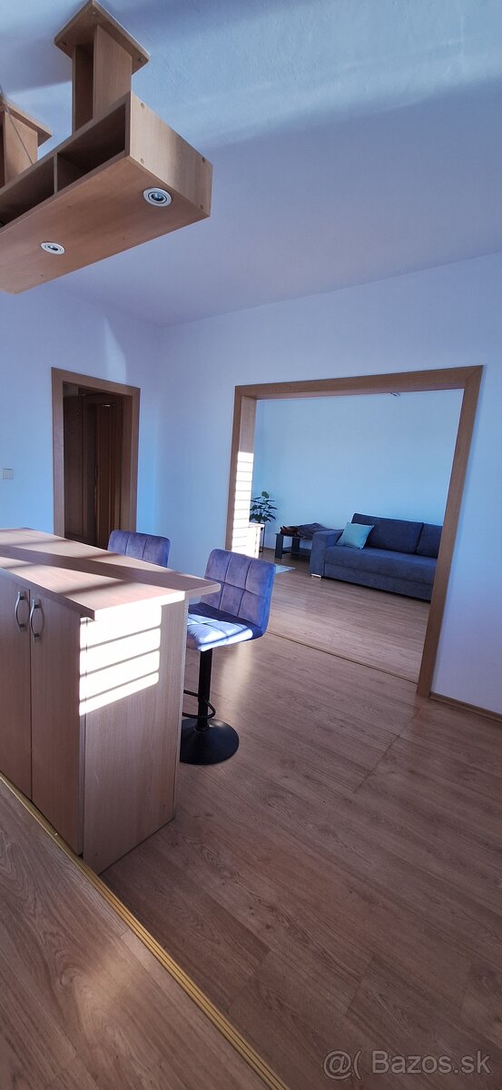 1 IZBOVY BYT DO PRENAJMU - 10