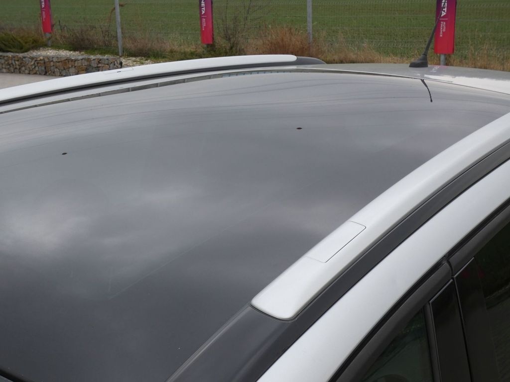 Peugeot 5008 2.0 HDI Allure, panorama - 10