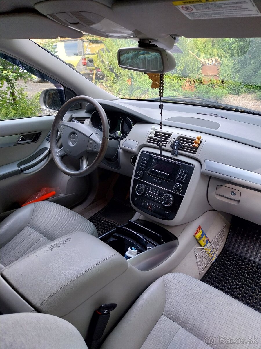 Mercedes R 350 benzín 200kw - 10