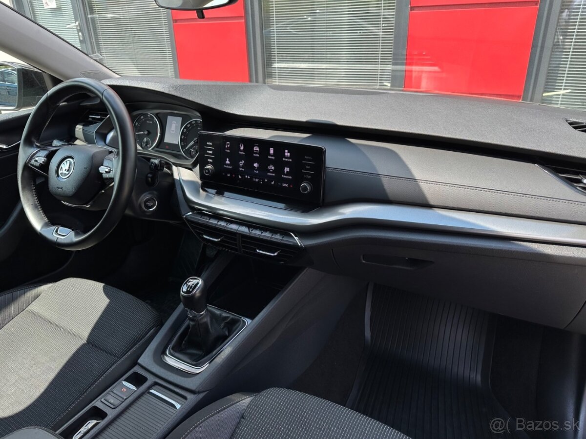 Škoda Octavia Combi 1.5 TSI Ambition, SmartLink, SR - 10