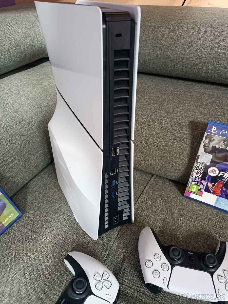 PS5 Slim - 10
