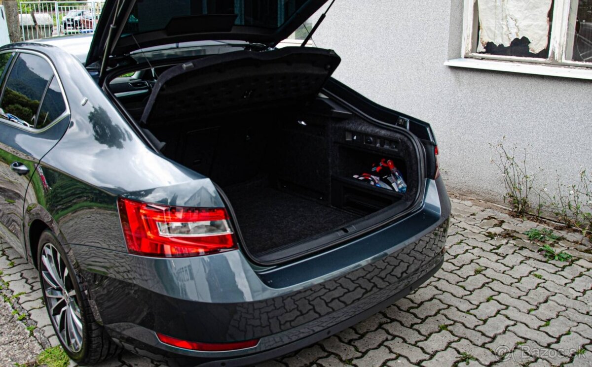 Škoda Superb 2.0 TDI SCR DSG - 10