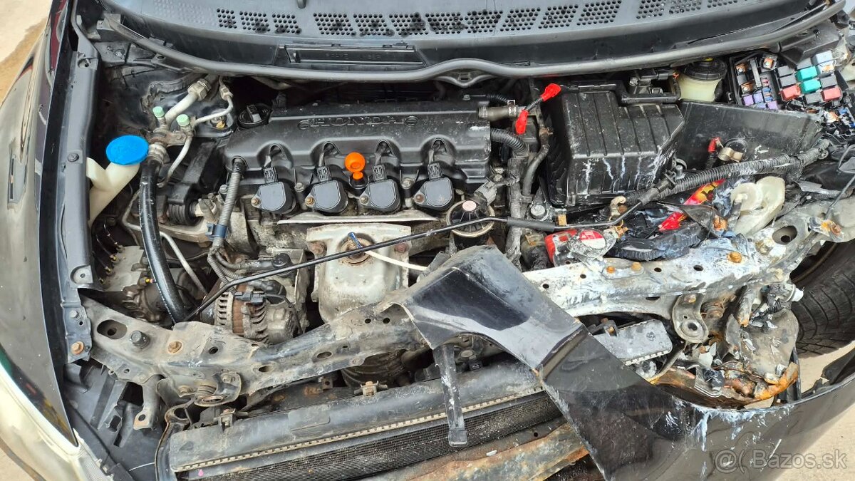 Honda Civic 1,8i - 10