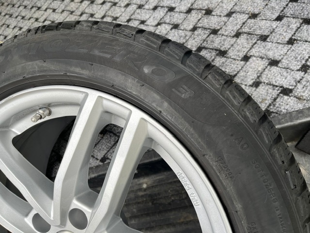 225/50 R17 225/50r17 audi a4 b9 - 10