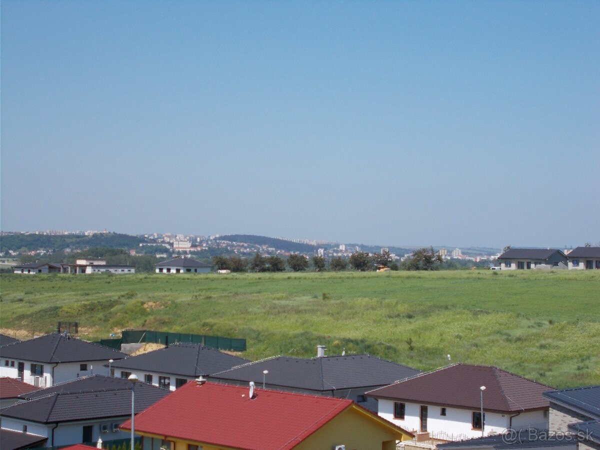 Zľavnené - Exkluzívny pozemok s výhľadom a štúdiou - Nitra - 10