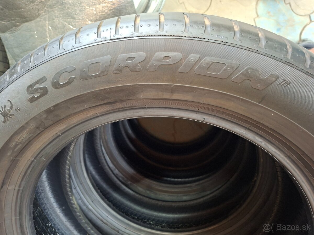 235/55R18 Pirelli dot 24 - 10