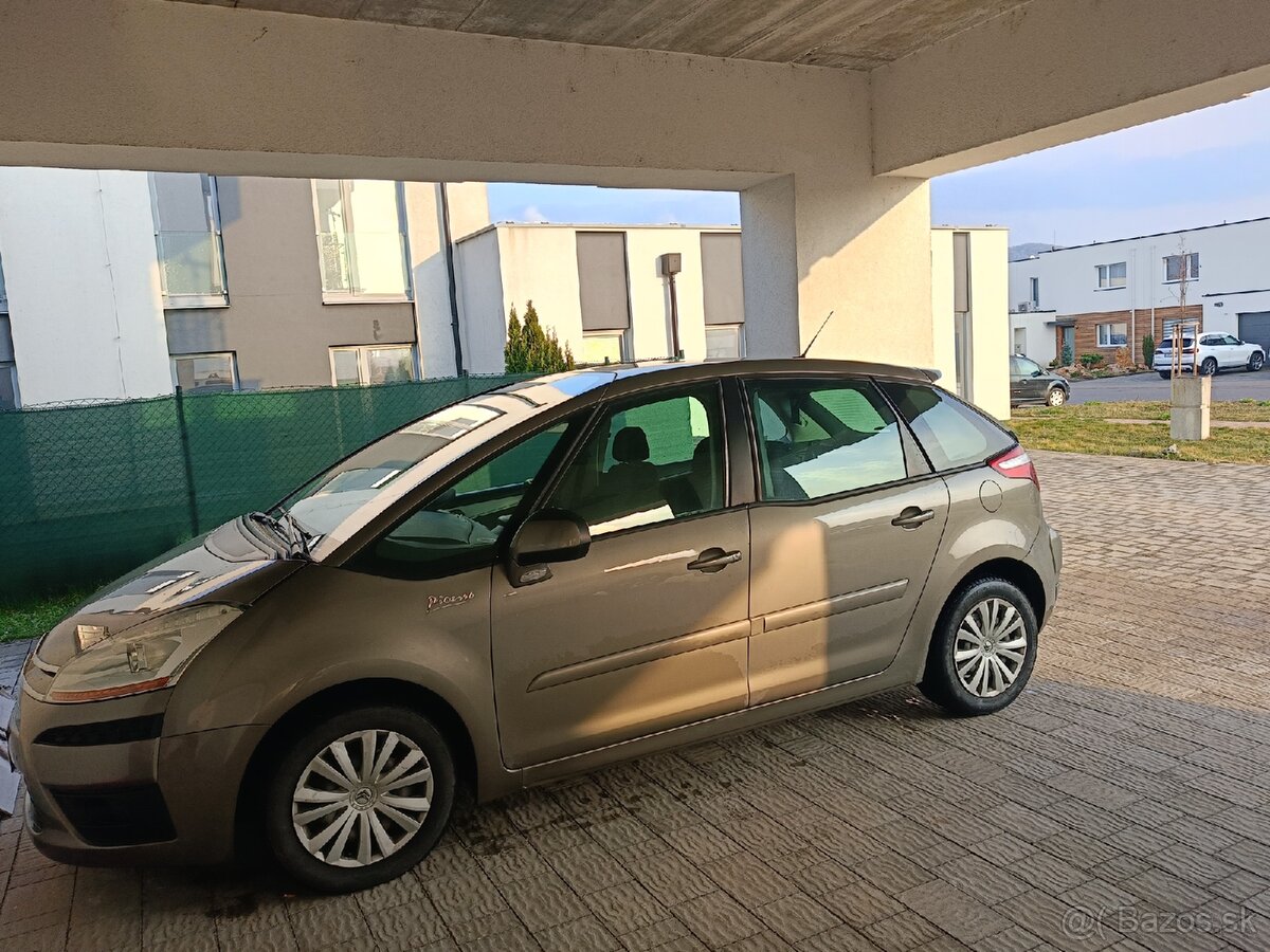 Predám Citroen C4 Picasso - 10
