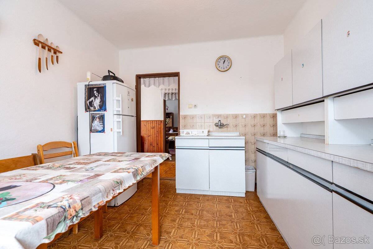 REZERVOVANÉ - Rodinný dom Trstené pri Hornáde - 10