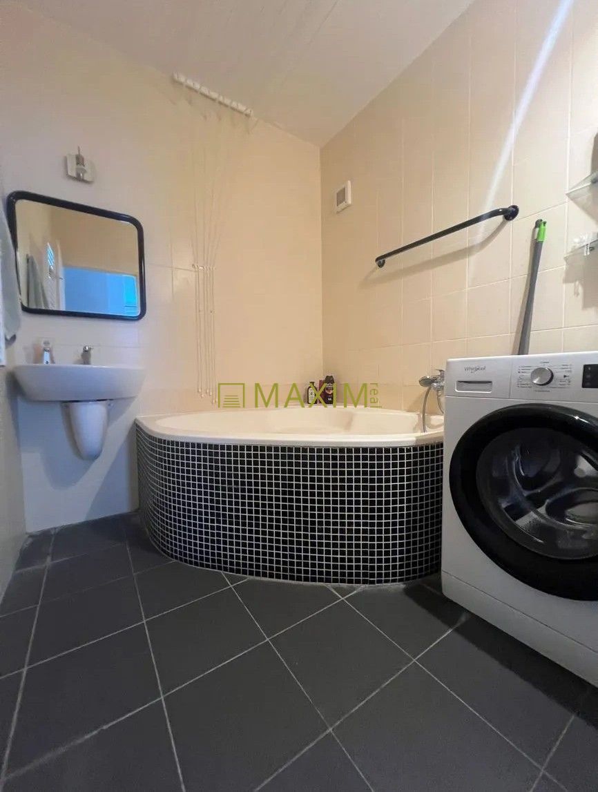 Veľkopriestranný 3-izbový byt na ulici Jána Smreka v Devínsk - 10