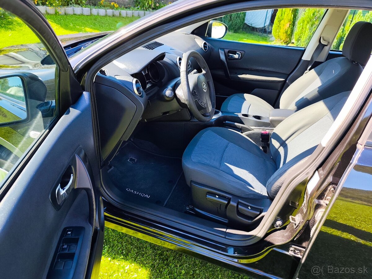 Nissan Qashqai 1.6 - 10