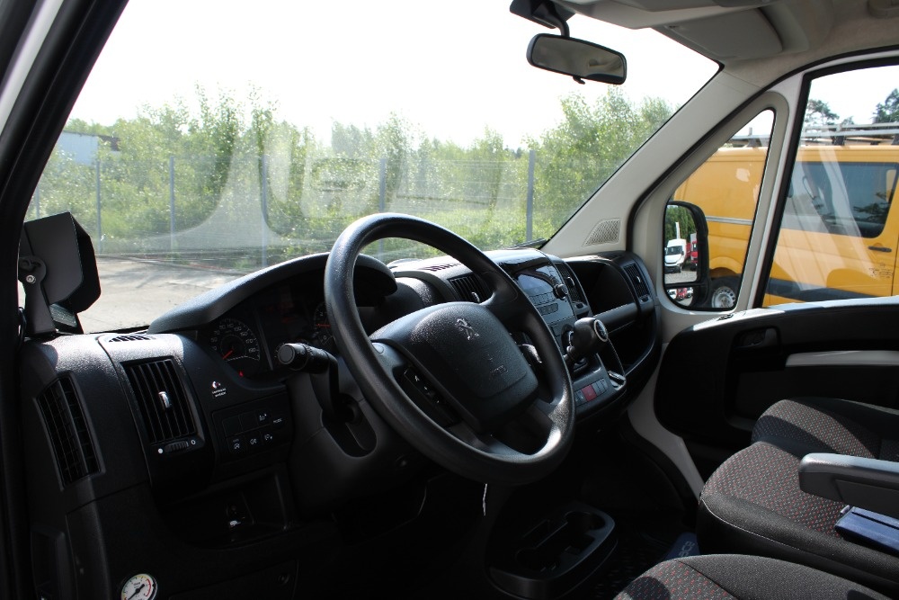 Peugeot Boxer, 2,2 HDI 7Míst nosič kontejneru - 10