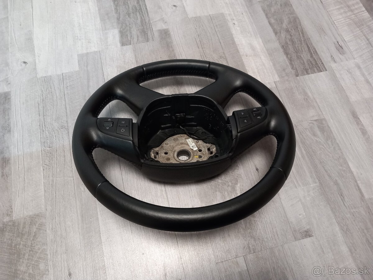 Kožený volant Octavia II, Superb II, FabiaII - 10