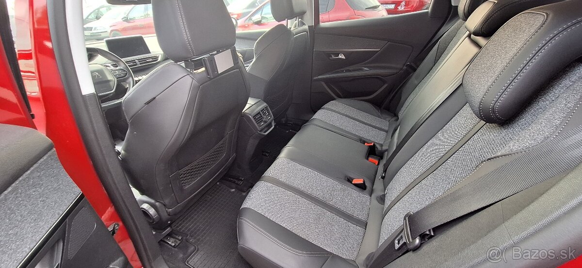 Peugeot 3008 ALLURE 1.2 PureTech 130k EAT6 - 10