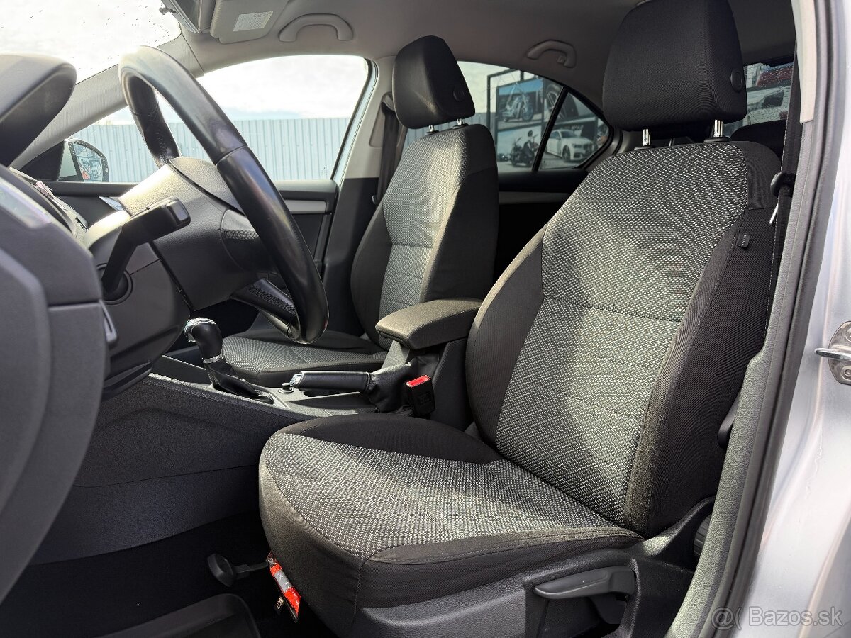 Škoda Octavia 1.6 TDI Ambition DSG - 10