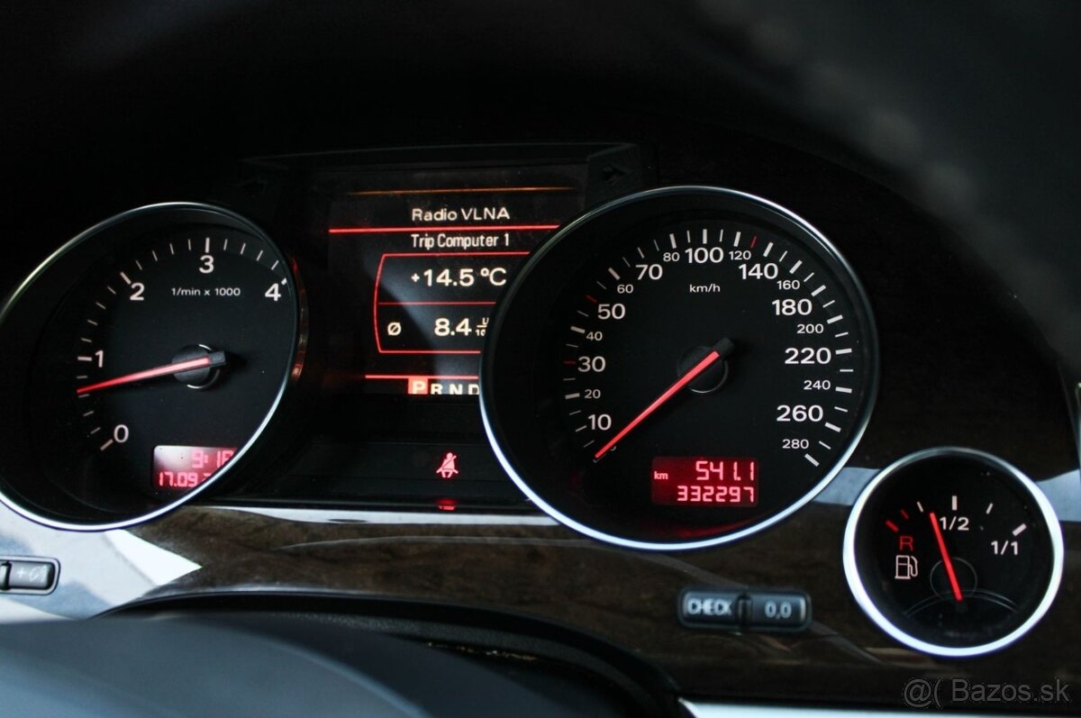 AUDI A8 4.2 V8 TDI QUATTRO TIPTRONIC - 10