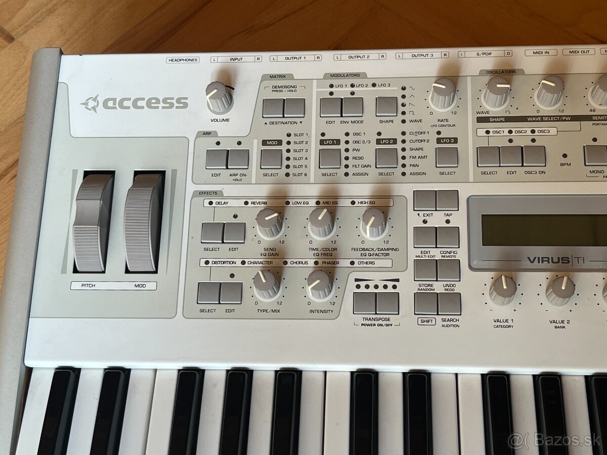 Access Virus Ti2 Polar + deluxe bag - 10