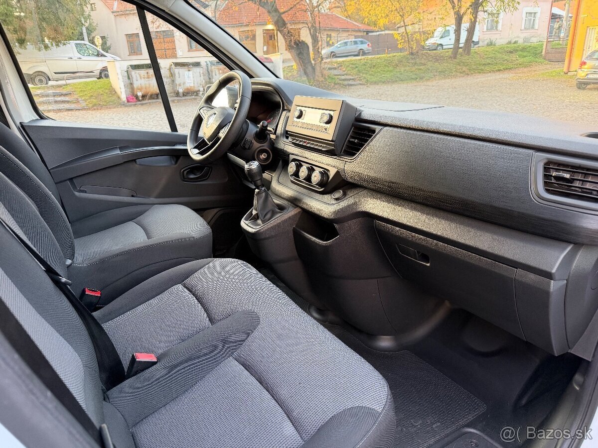 Renault Trafic 2.0 dCi L1H2P1 Extra - 10