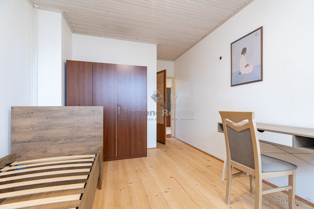 NA PRENÁJOM 3 IZBOVÝ SO SAMOSTATNÝM VSTUPOM V RODINNOM DOME - 10