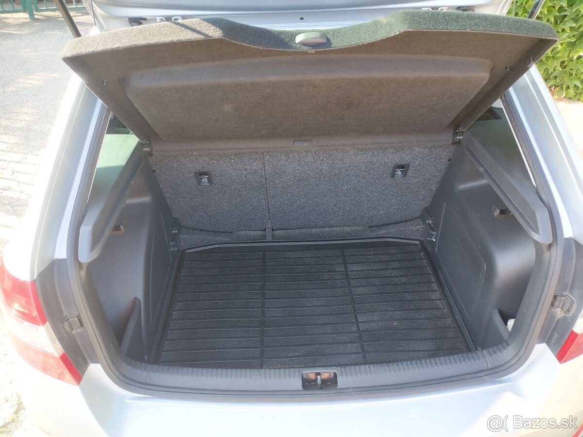 Predám Škoda Rapid Spaceback 1.2 TSI 63kw - 10