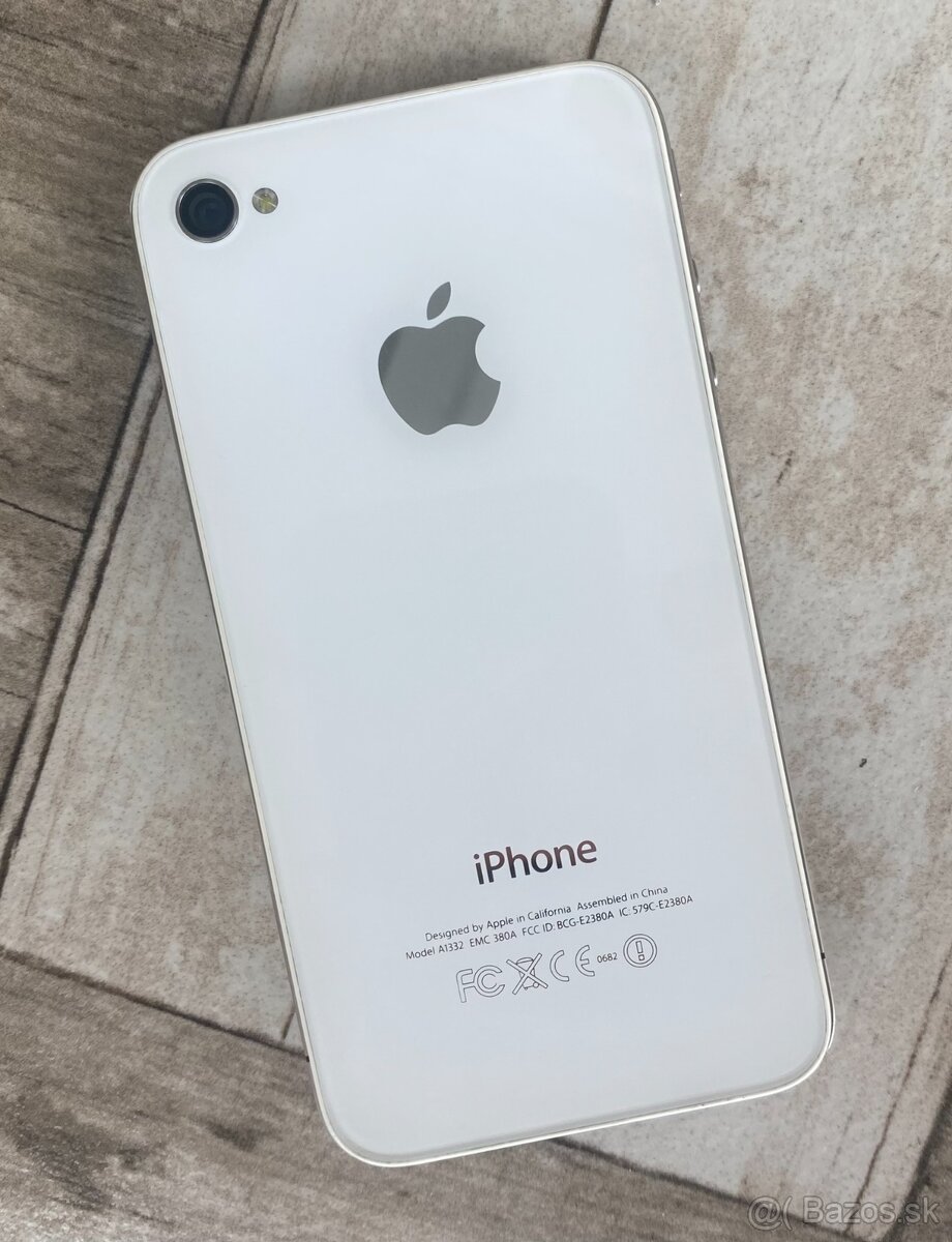 Apple iPhone 4 16GB White - 10