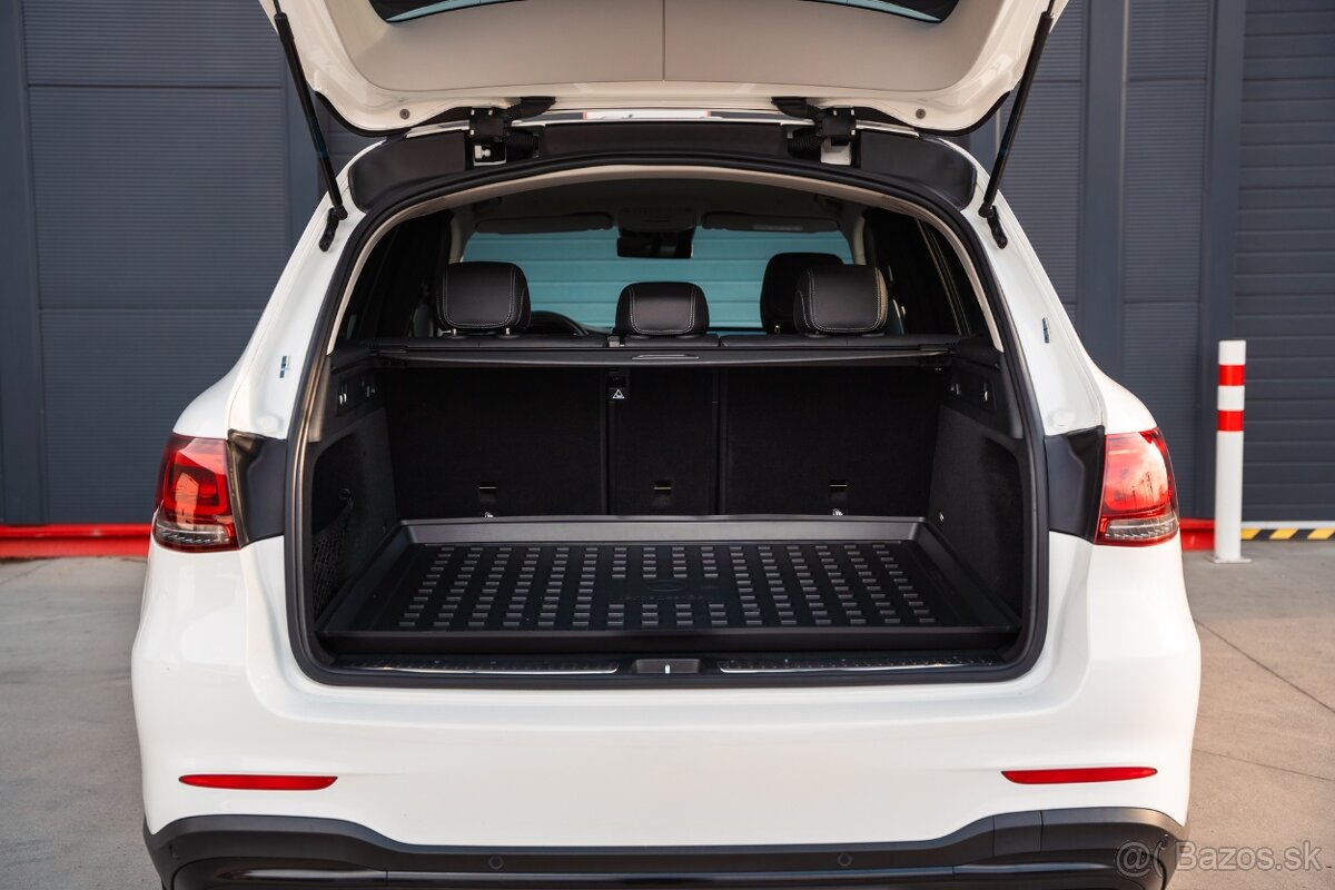 Mercedes-Benz GLC 220d 4Matic AMG Line / Airmatic / Masáž - 10