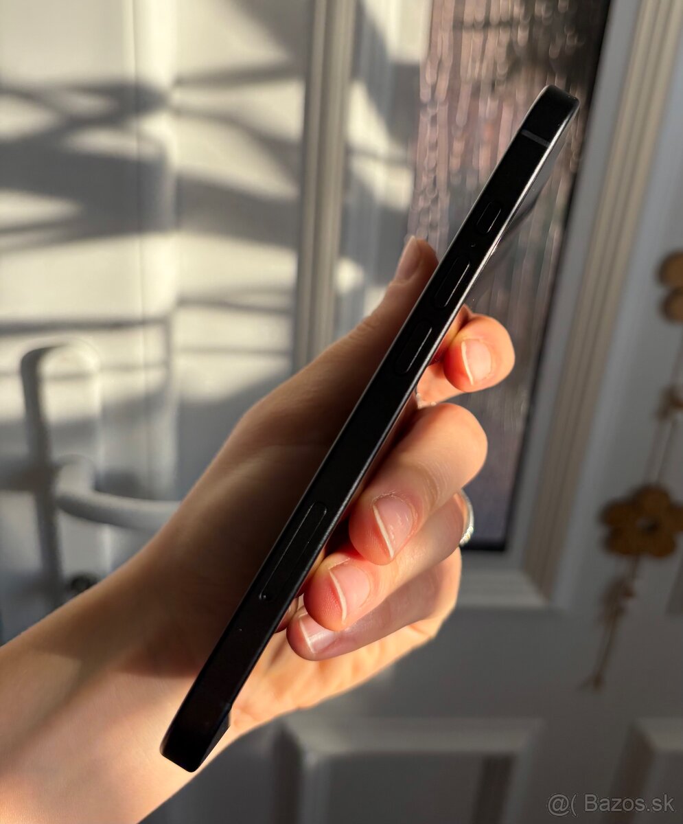 Iphone 16- 128 GB - 10