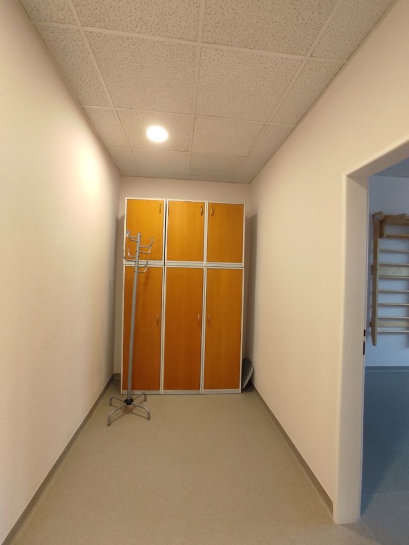 Holiday Inn Bajkalská - Priestory vhodné na fyzio, masáže, k - 10