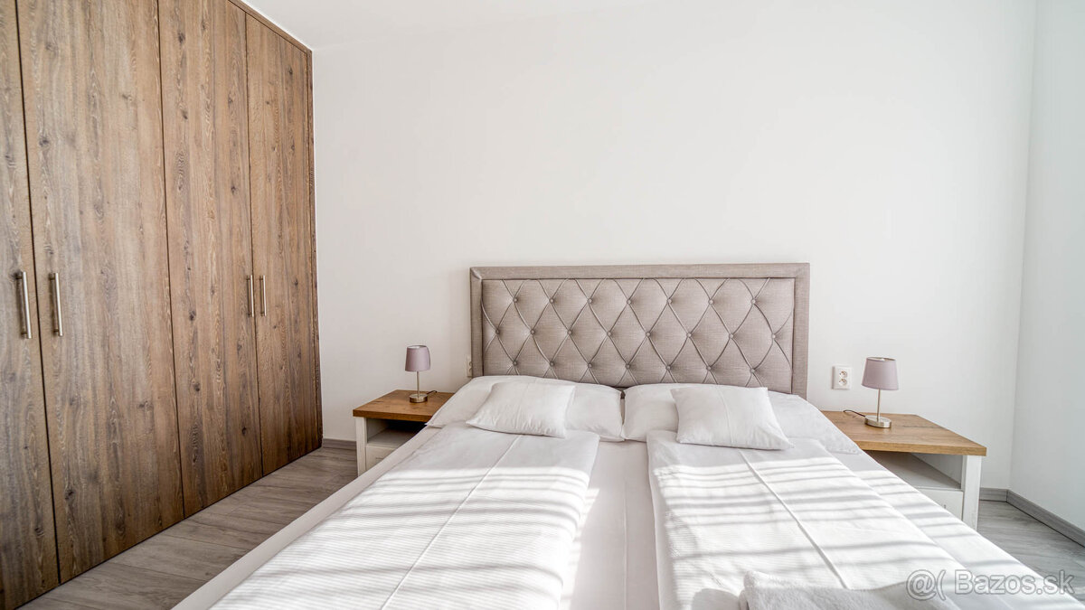 Štýlový kompletne zariadený 2 izbový apartmán s terasou s mo - 10